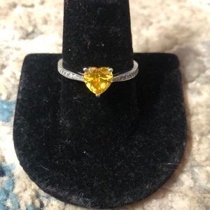 🧡 Citrine Heart w/ lab created white sapphire Ring 🧡
